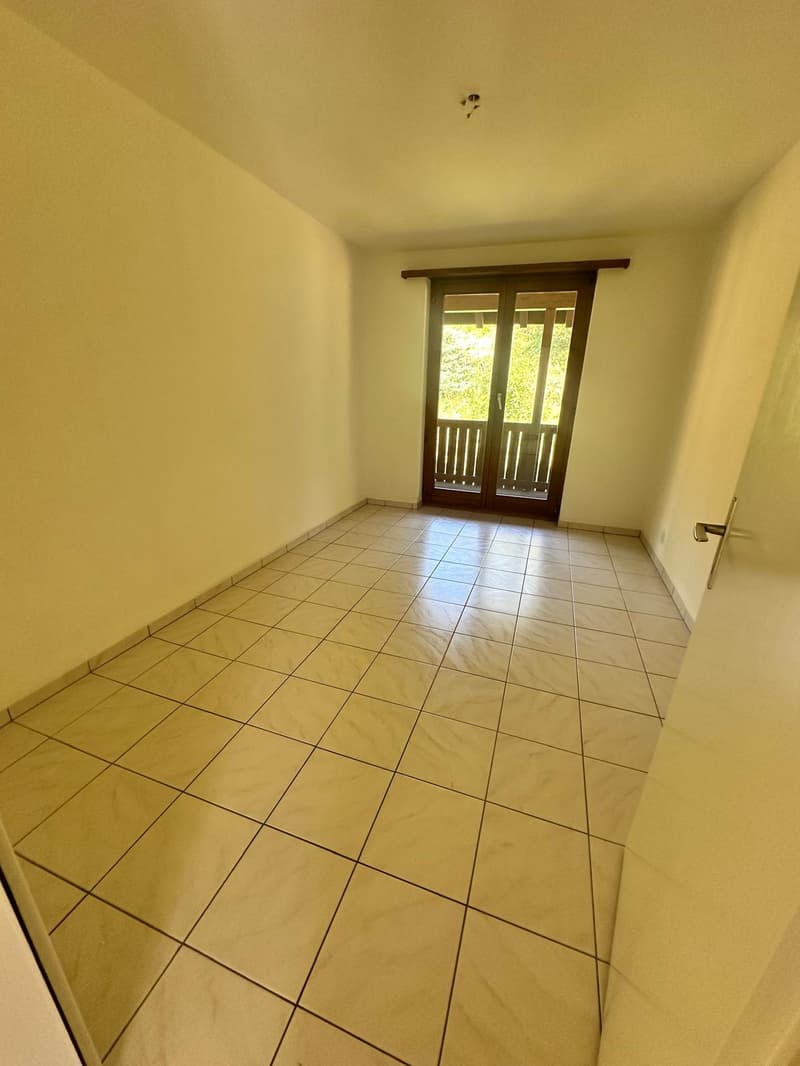 Gemütliche 4.5 Zimmer Wohnung mit grosser, überdachter Laube (10)