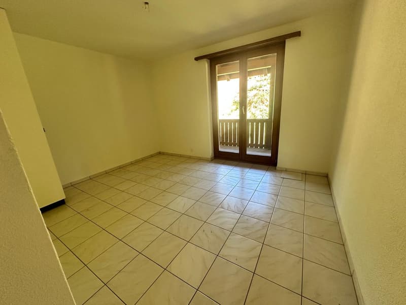 Gemütliche 4.5 Zimmer Wohnung mit grosser, überdachter Laube (8)