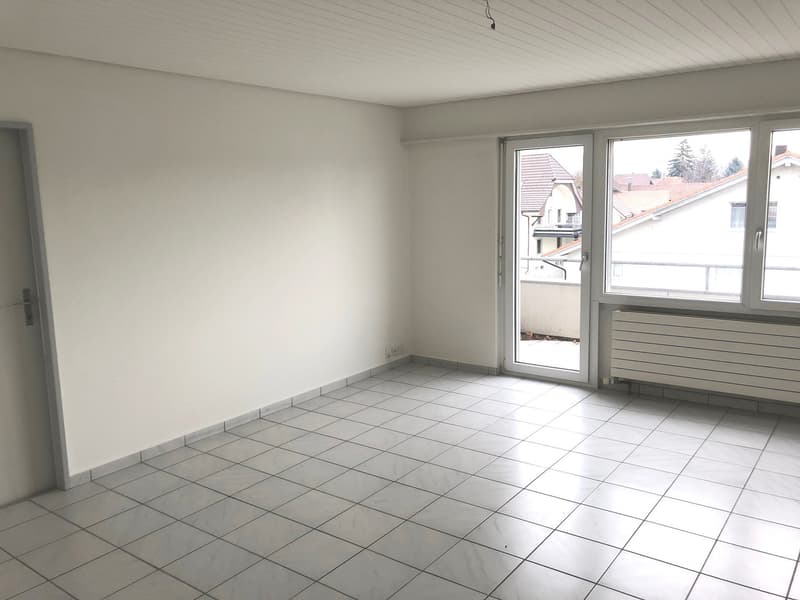Helle 3.5-Zimmer-Wohnung mit Balkon im ruhigen Schwadernau (5)