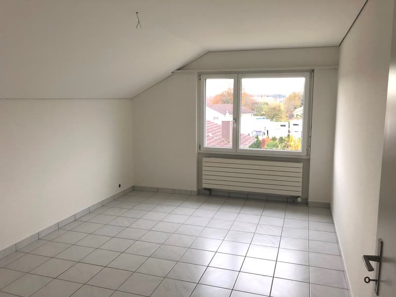 Helle 3.5-Zimmer-Wohnung mit Balkon im ruhigen Schwadernau (7)