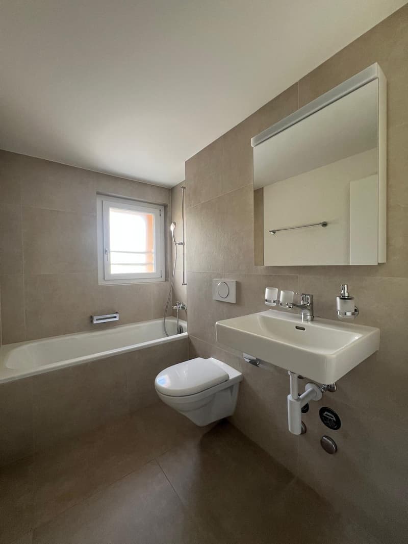 Frisch sanierte, moderne 3 Zimmer Wohnung mit Balkon – sofort verfügbar! (7)