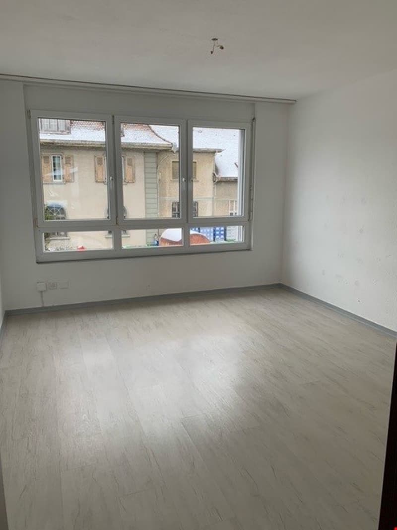 Helle 5.5-Zimmer-Büro-/Praxisräumlichkeiten - in Sissach BL (7)