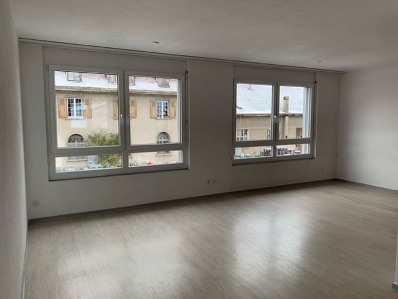 Helle 5.5-Zimmer-Büro-/Praxisräumlichkeiten - in Sissach BL (3)