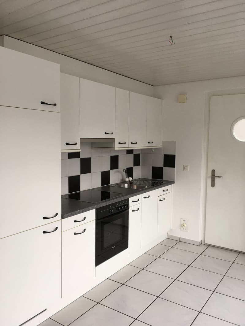 2 Zimmer Büroräumlichkeiten an zentraler Lage - ab sofort in Sissach BL (1)