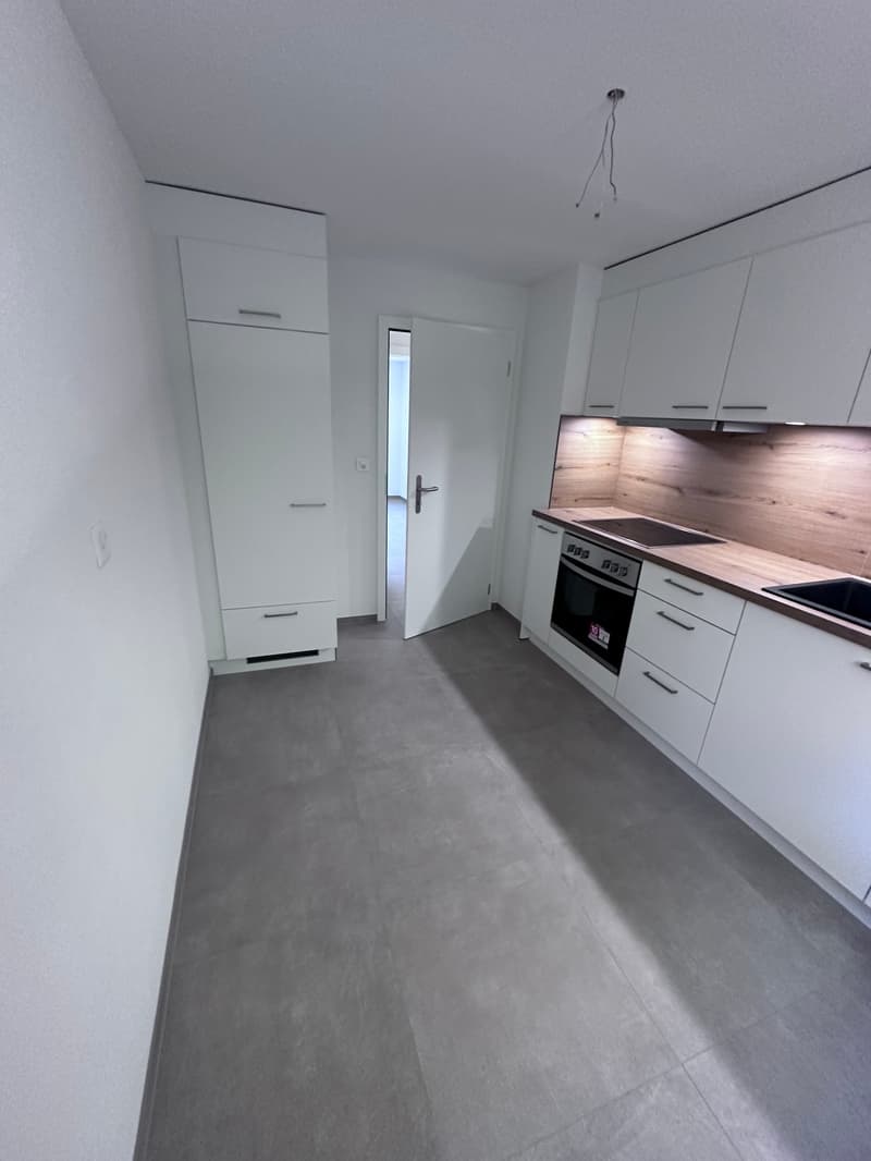 Sofort verfügbar! - frisch sanierte 3 Zimmer Wohnung mit Balkon (3)