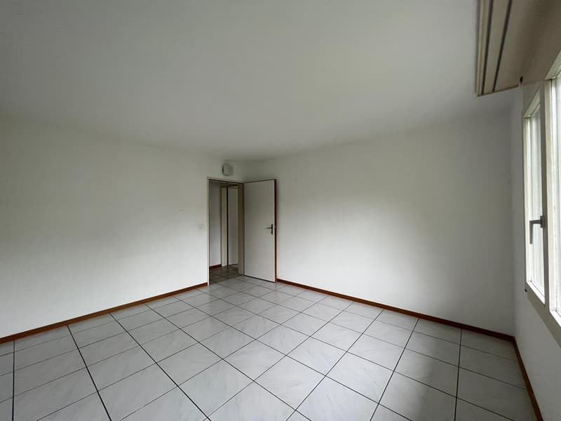 Schöne, grosszügige 3.5 Zimmer Wohnung mit neuer Küche (17)