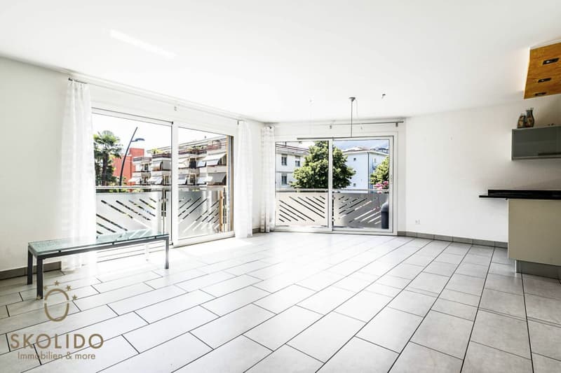 Edificio residenziale con tre appartamenti vacanza e giardino ad Ascona (19)