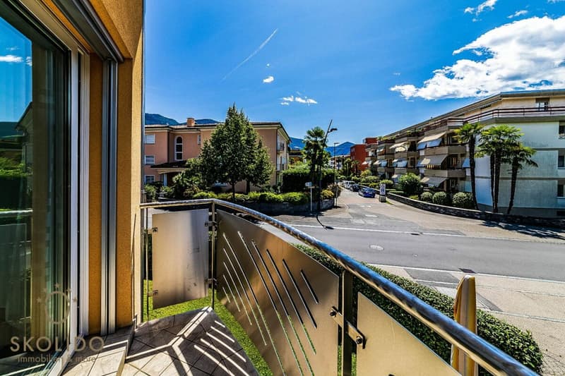 Edificio residenziale con tre appartamenti vacanza e giardino ad Ascona (17)