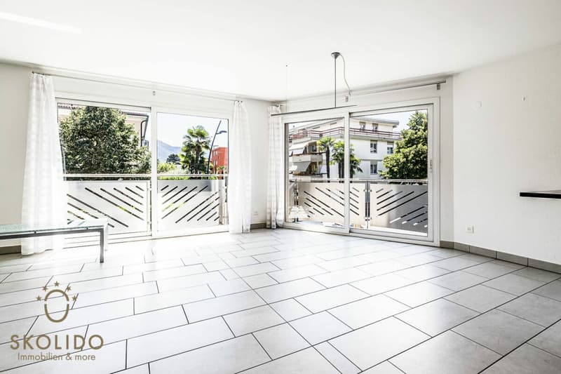 Edificio residenziale con tre appartamenti vacanza e giardino ad Ascona (20)