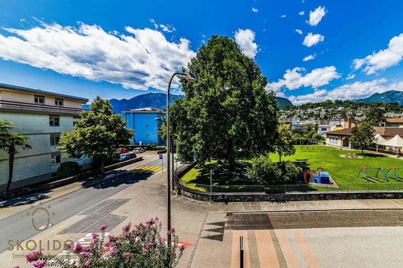 Edificio residenziale con tre appartamenti vacanza e giardino ad Ascona (49)