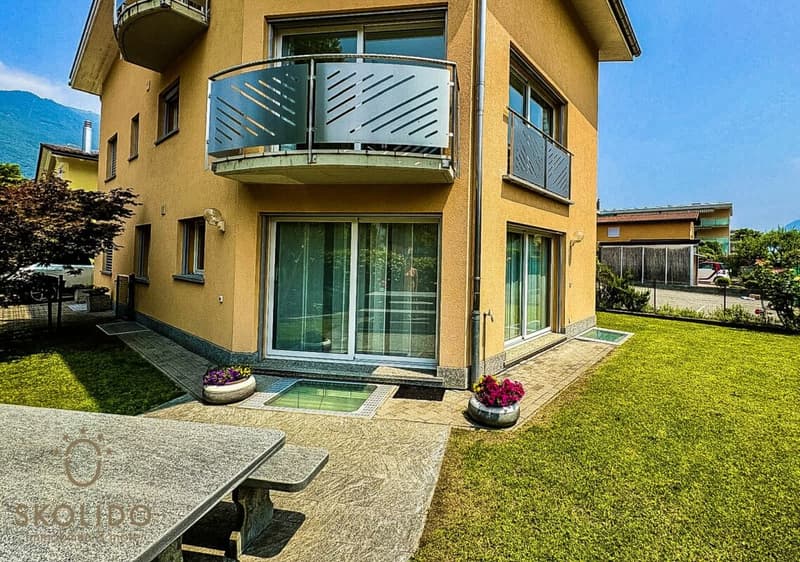 Edificio residenziale con tre appartamenti vacanza e giardino ad Ascona (4)
