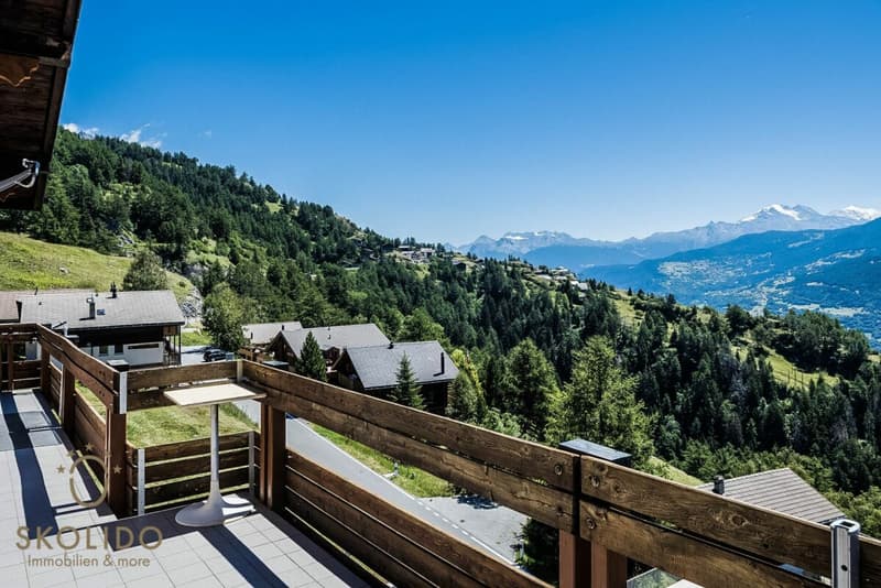 Gepflegtes und modernisiertes Chalet mit Einliegerwohnung und Traumausblick (26)