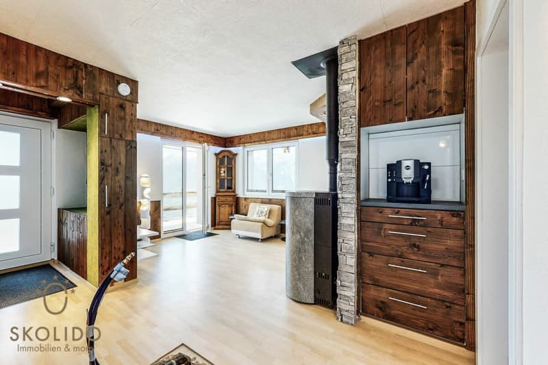 Gepflegtes und modernisiertes Chalet mit Einliegerwohnung und Traumausblick (4)