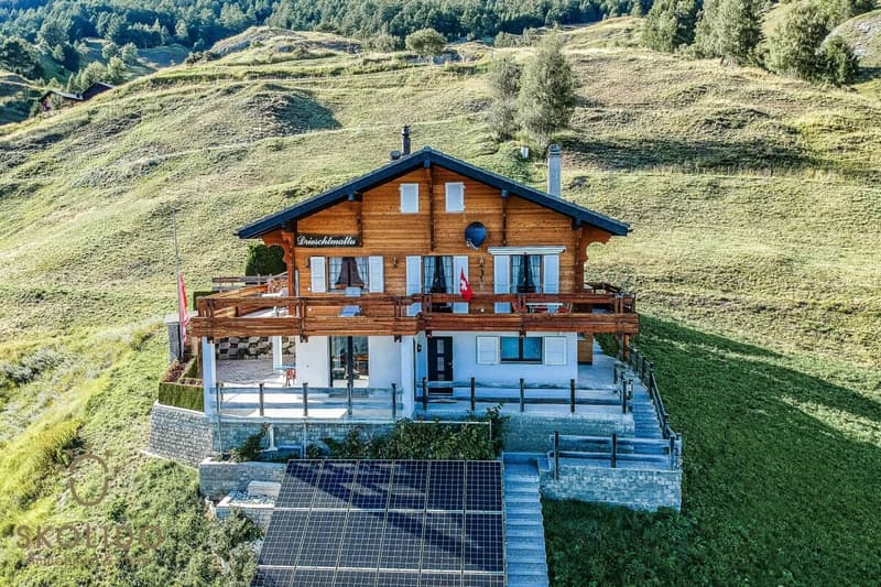 Gepflegtes und modernisiertes Chalet mit Einliegerwohnung und Traumausblick (31)