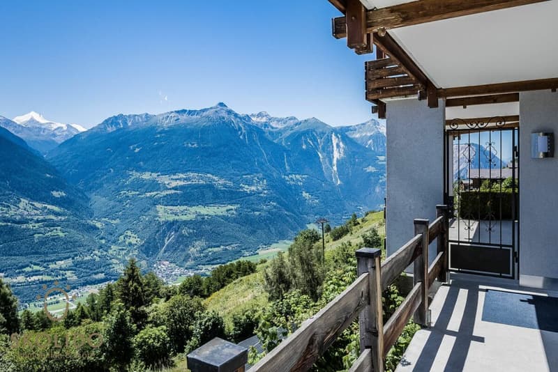 Gepflegtes und modernisiertes Chalet mit Einliegerwohnung und Traumausblick (27)