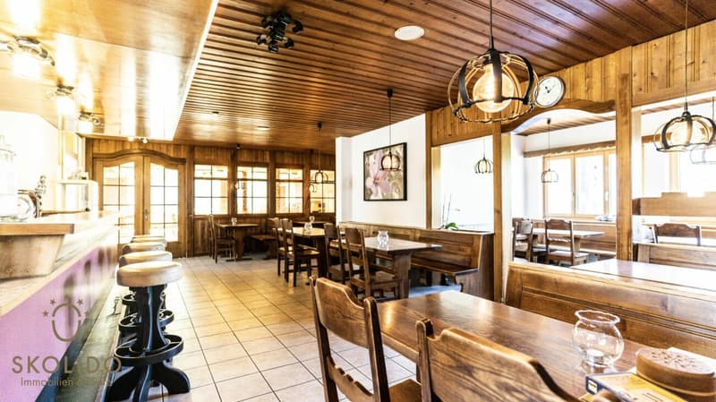 Village shop, large restaurant with terrace, duplex apartment, garages, and building land in the heart of Mund (3)