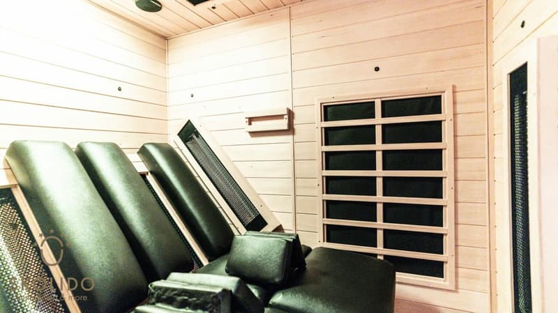High-quality renovated flat with Alpine charm in a central location (13)