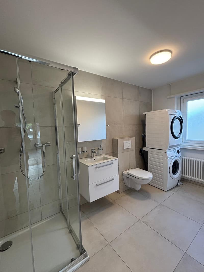 Helle 3.5- Zimmerwohnung mit Balkon und schöner Aussicht in Derendingen (3)