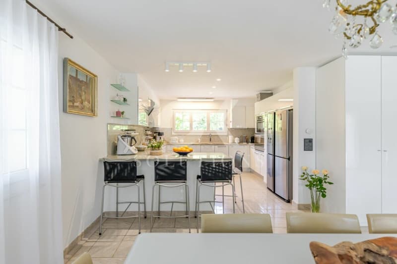 Exklusive Traumvilla mit Panoramablick - Luxuriöses Wohnen in bester Lage! (11)