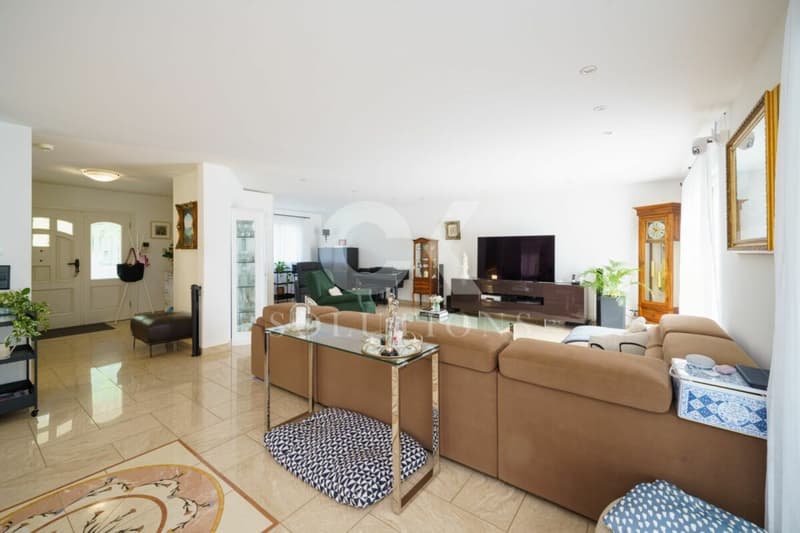 Exklusive Traumvilla mit Panoramablick - Luxuriöses Wohnen in bester Lage! (8)
