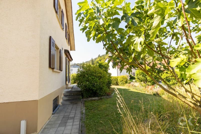 Charmantes Zuhause mit grossem Garten und viel Potenzial (21)