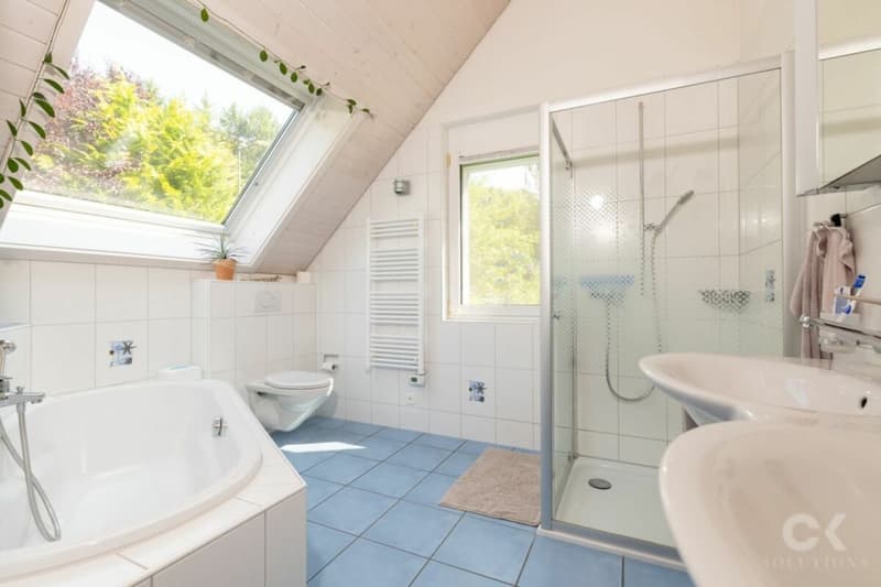 Familienparadies mit schönem Garten und Weitblick (16)