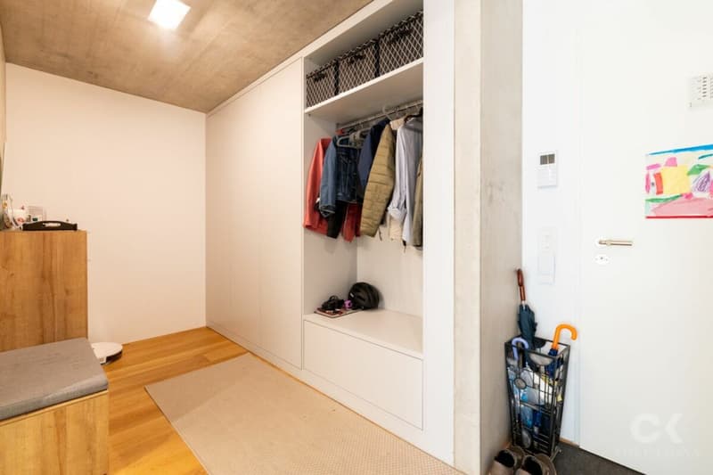 Exklusive Gartenwohnung an bester Lage in Bottmingen! (7)