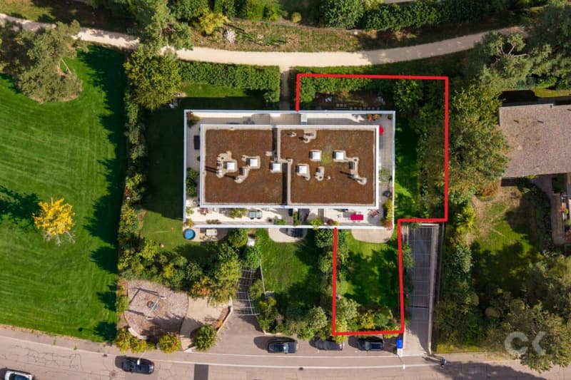 Exklusive Gartenwohnung an bester Lage in Bottmingen! (16)