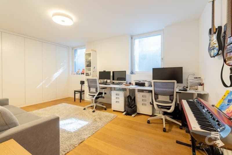 Exklusive Gartenwohnung an bester Lage in Bottmingen! (21)