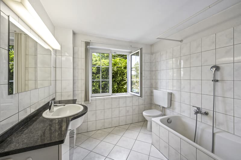 Badezimmer EG