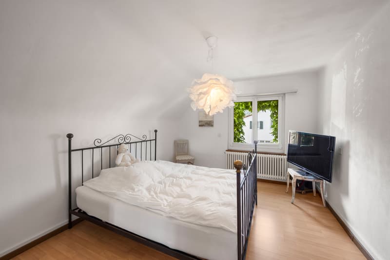 Schlafzimmer 1