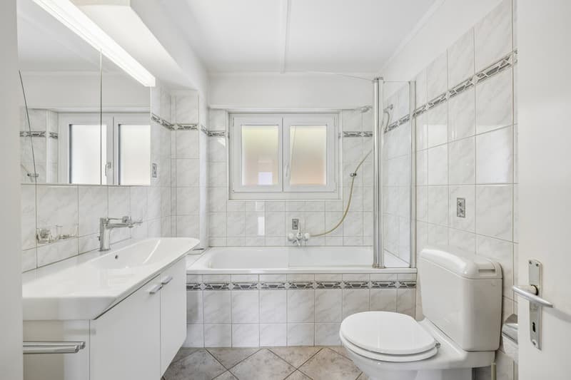 OG Badezimmer 2