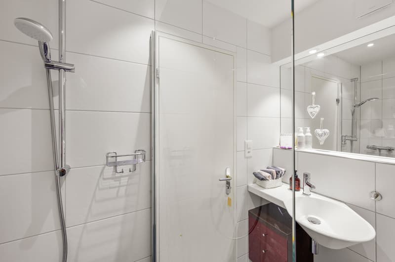 Bad mit Dusche