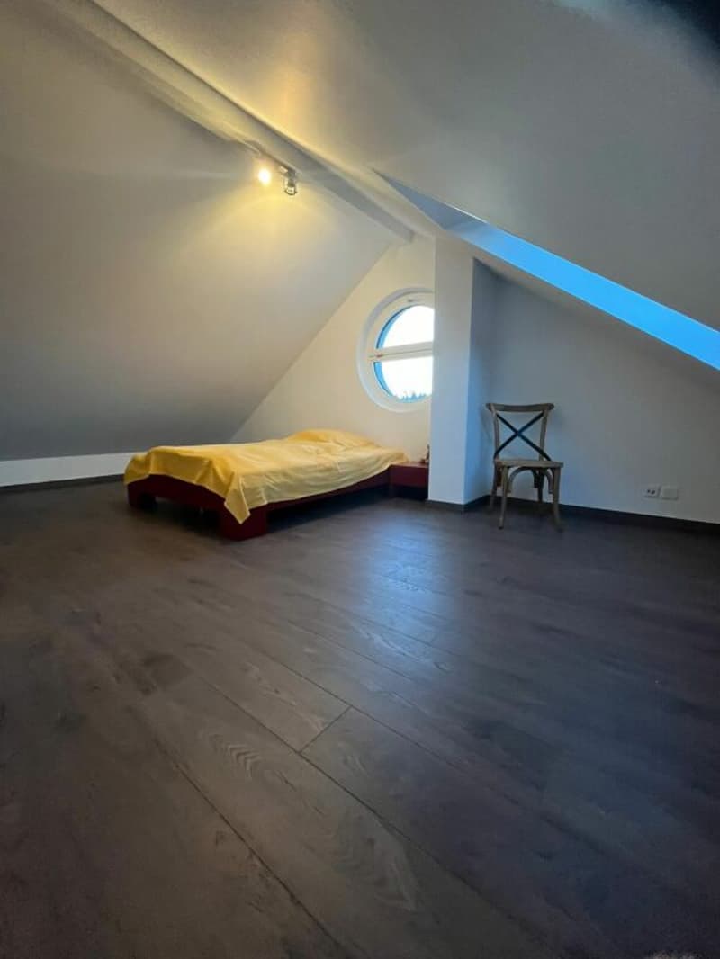 Modernes Wohnen mit Galerie und Wellness-Extras in Kriegstetten (11)