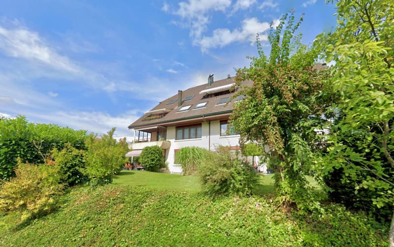 Attraktive, grosszügige und helle 4.5 Zi. Wohnung im Herzen von Aegerten (1)