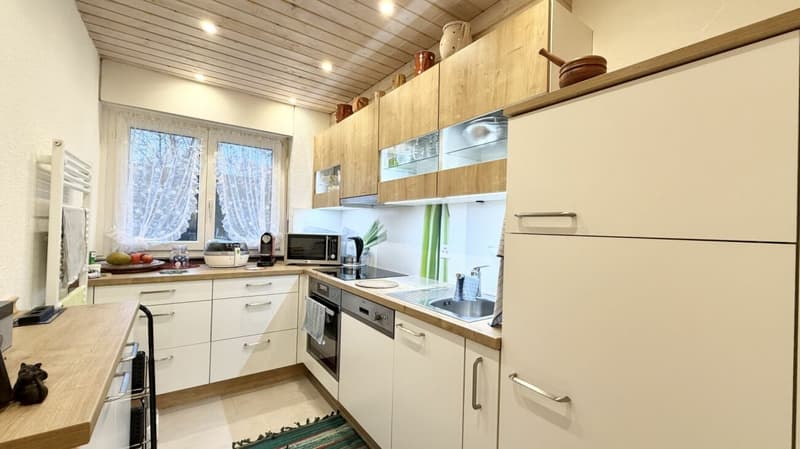 Charmante 2.5 Zimmer Wohnung an perfekter Lage (5)