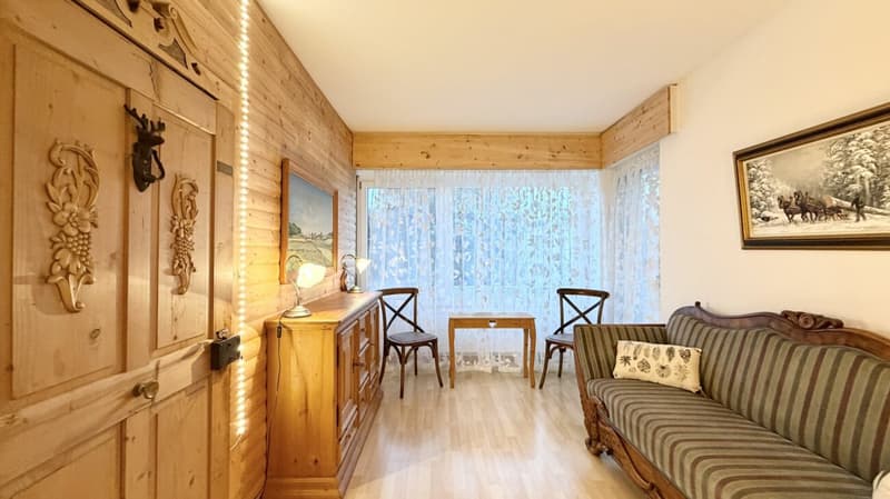 Charmante 2.5 Zimmer Wohnung an perfekter Lage (3)