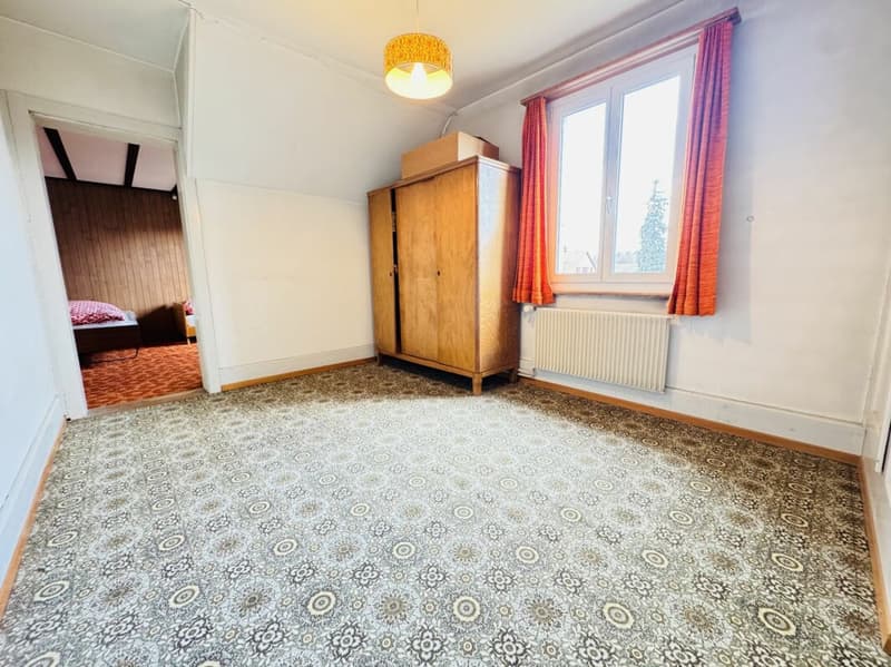 5.5-Zimmer Einfamilienhaus mit Potenzial in familienfreundlicher Lage (6)