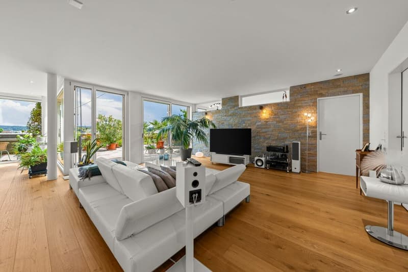 Exklusive 4.5-Zimmer-Terrassenwohnung - Modernes Wohnen auf höchstem Niveau (9)