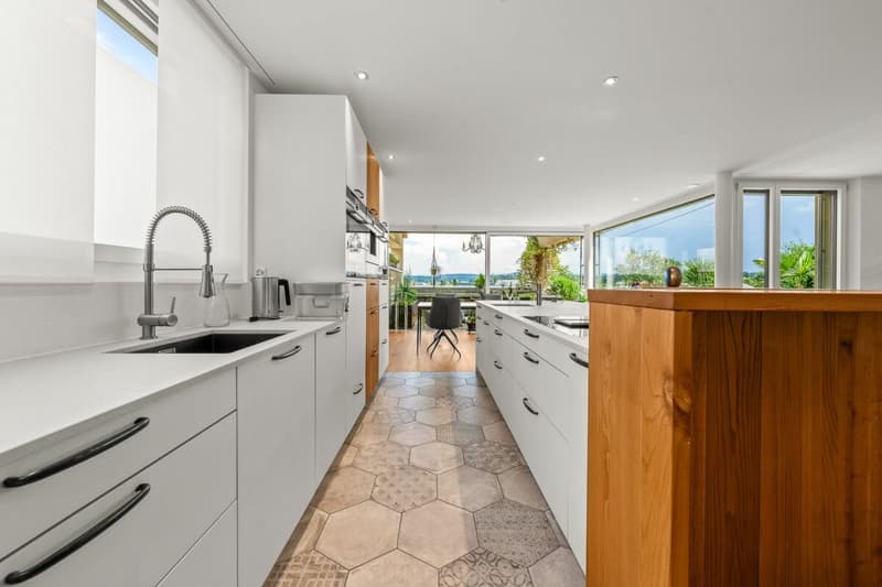 Exklusive 4.5-Zimmer-Terrassenwohnung - Modernes Wohnen auf höchstem Niveau (5)