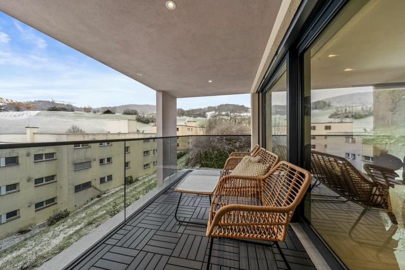 Luxuriöses 7.5 Zimmer  Einfamilienhaus mit viel Platz (21)