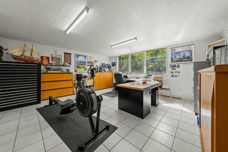 Wohnglück am Wasser: Exklusives 6.5 Zimmer Haus mit privater Natur Oase (19)