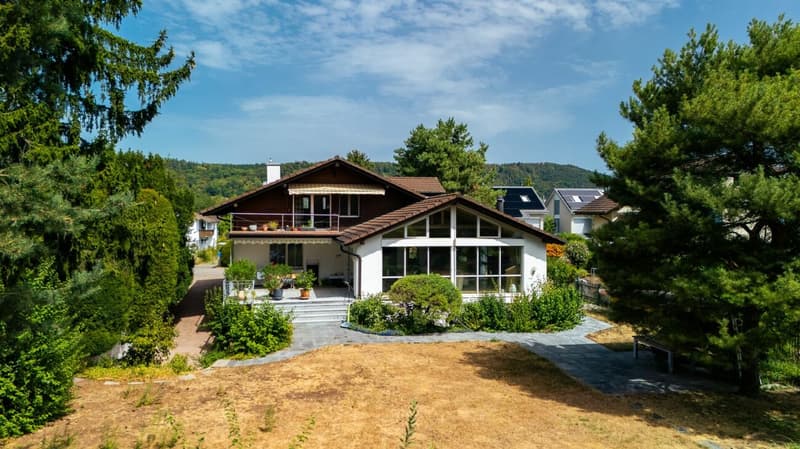 Wohnglück am Wasser: Exklusives 6.5 Zimmer Haus mit privater Natur Oase (27)