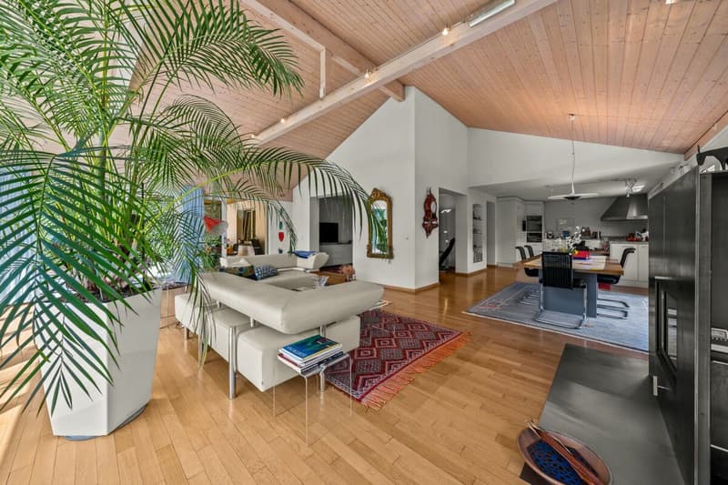 Wohnglück am Wasser: Exklusives 6.5 Zimmer Haus mit privater Natur Oase (18)