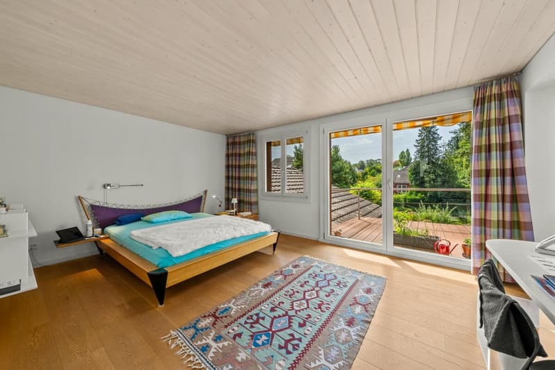 Wohnglück am Wasser: Exklusives 6.5 Zimmer Haus mit privater Natur Oase (10)