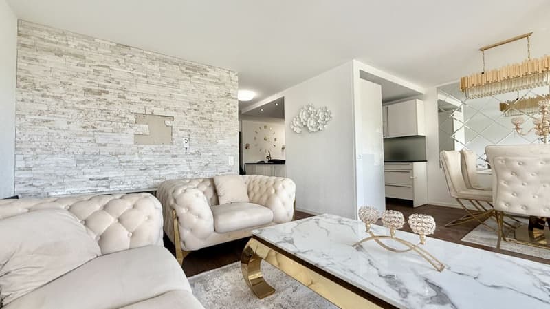 Grosszügige 4.5-Zimmer Wohnung im beliebten Holenacker-Quartier (4)