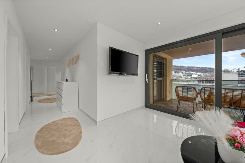 Luxuriöses 7.5 Zimmer  Einfamilienhaus mit viel Platz (9)