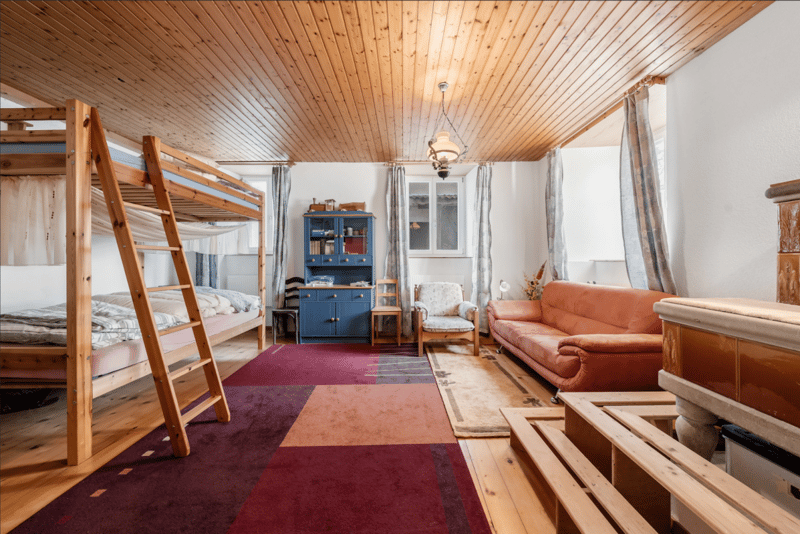 Belle maison avec appartement indépendant et terrain de 4'500 m2 (15)