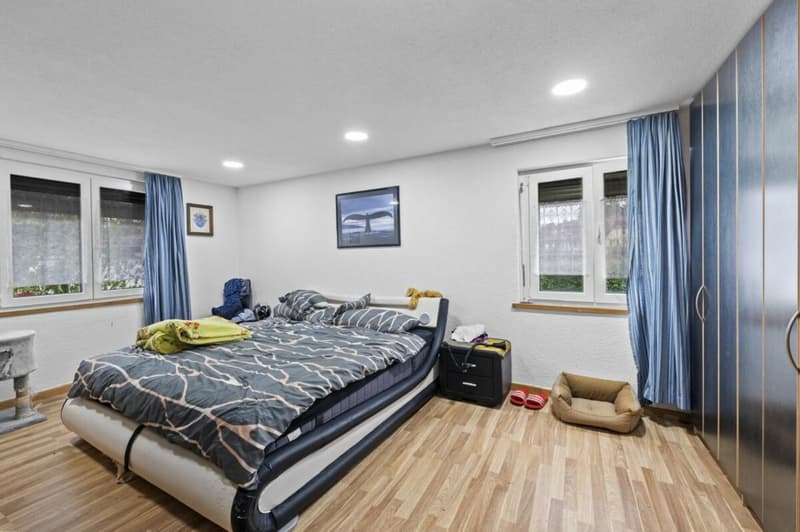 Grosszügige 4.5-Zimmer-Gartenwohnung mit über 100 m² Gartenfläche! (4)
