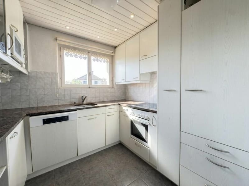 Charmantes Einfamilienhaus am Bach mit Wintergarten und Garage (5)
